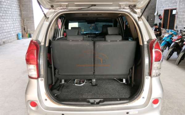 TOYOTA AVANZA