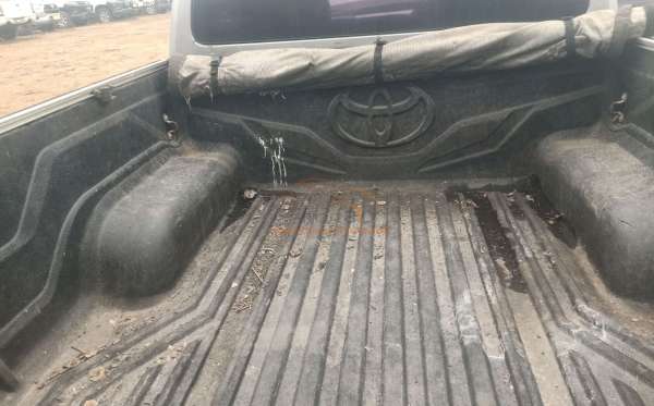 TOYOTA HILUX 2.4G DC 4X4