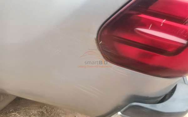 TOYOTA HILUX 2.4G DC 4X4