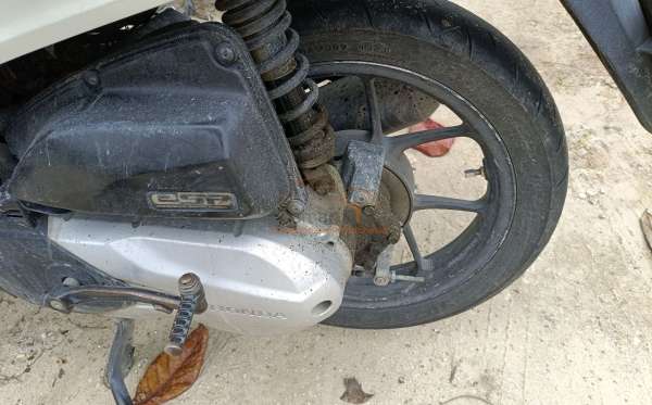 HONDA GENIO CBS