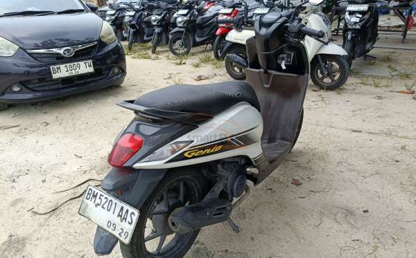 HONDA GENIO CBS