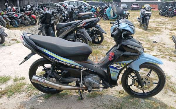 YAMAHA JUPITER Z1 CW