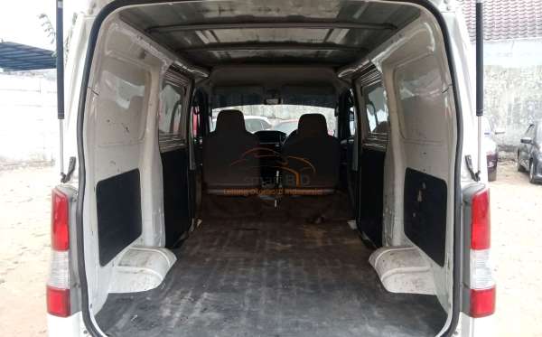 DAIHATSU GRAN MAX BLIND VAN