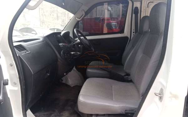 DAIHATSU GRAN MAX BLIND VAN