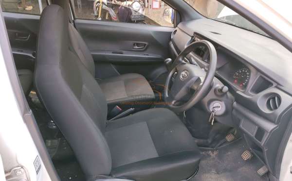 DAIHATSU SIGRA