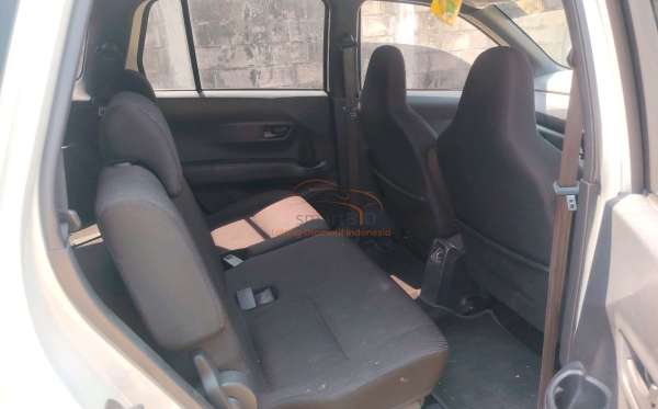 DAIHATSU SIGRA M