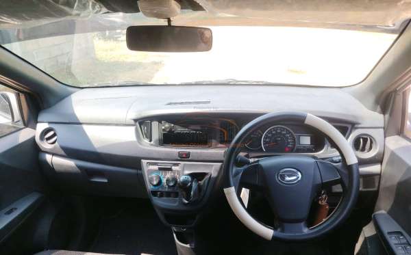 DAIHATSU SIGRA M