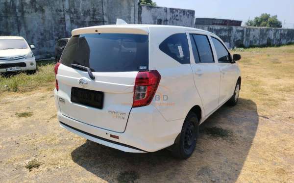 DAIHATSU SIGRA M