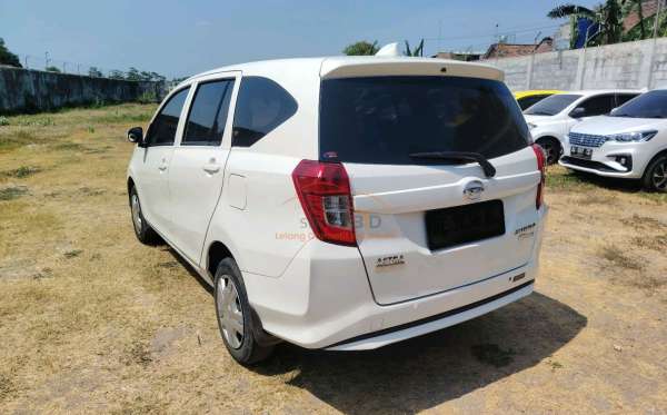 DAIHATSU SIGRA M