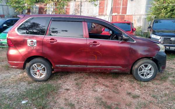 DAIHATSU  XENIA  X