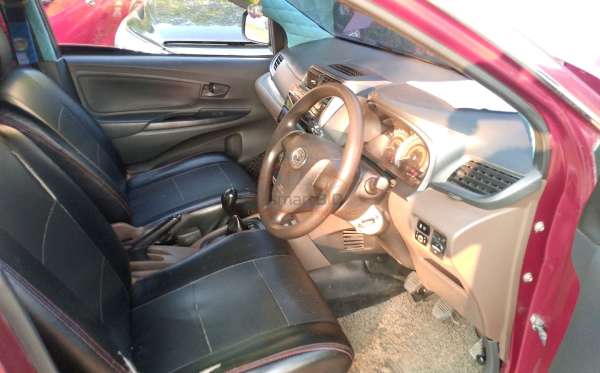DAIHATSU  XENIA  X