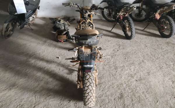 HONDA  CB 150 R