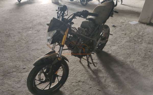 HONDA  CB 150 R