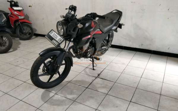 HONDA CB 150 Verza