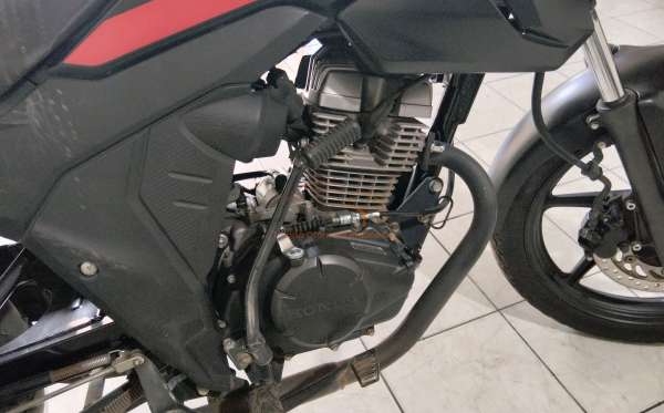 HONDA CB 150 Verza