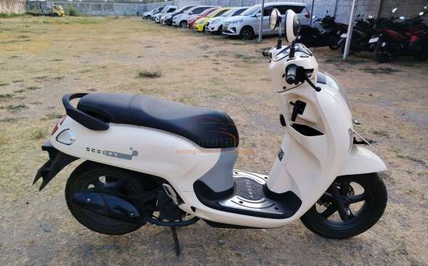 HONDA  SCOOPY