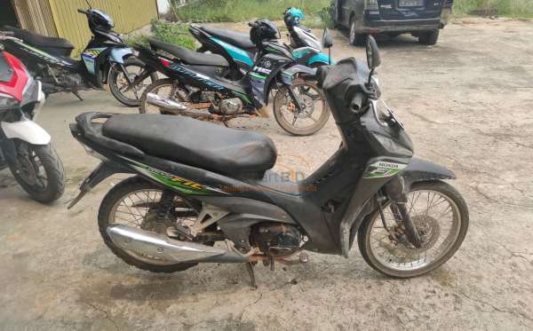 HONDA REVO FIT FI CW