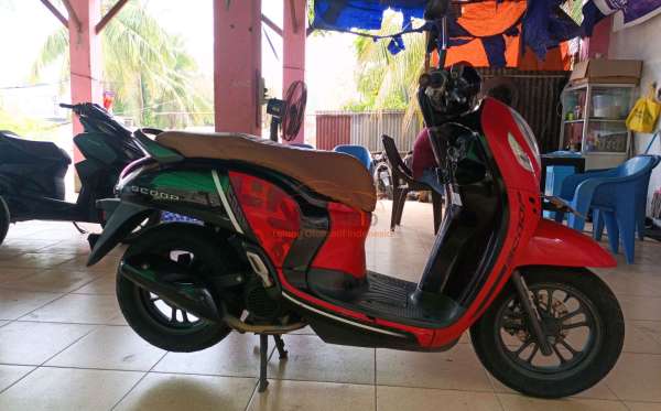 HONDA  SCOOPY