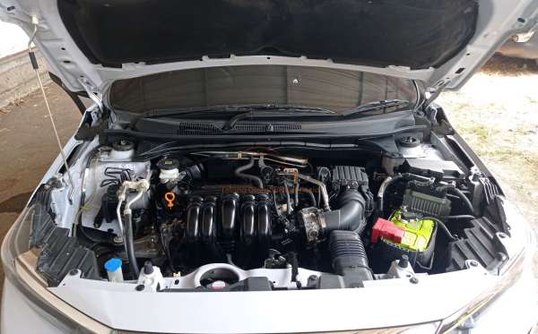 HONDA DG48 1.5 RS CVT Z