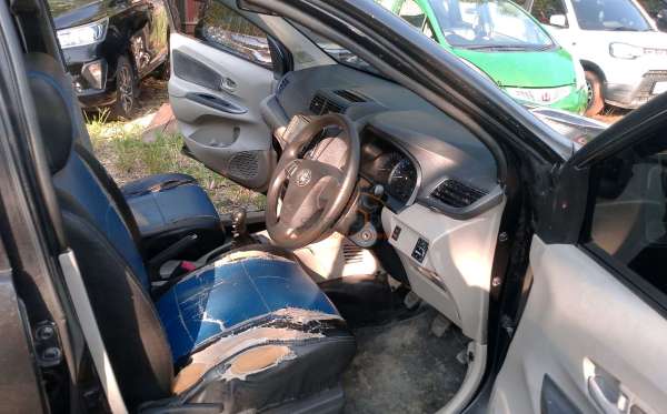 TOYOTA AVANZA