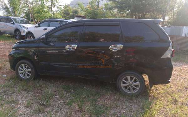 TOYOTA AVANZA
