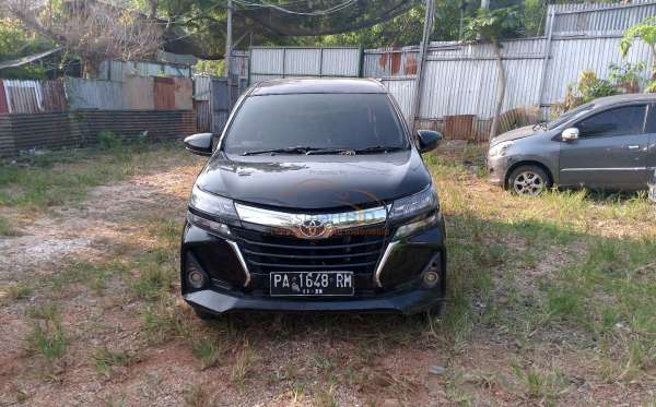 TOYOTA AVANZA