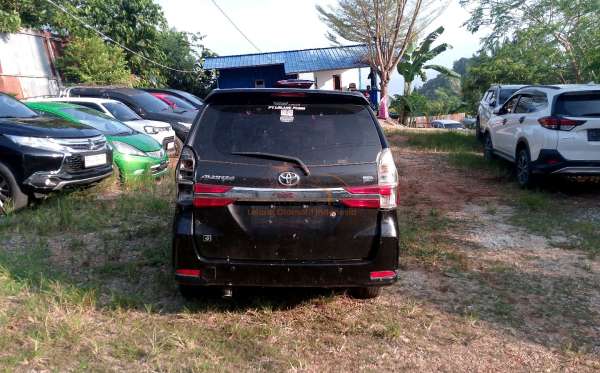 TOYOTA AVANZA
