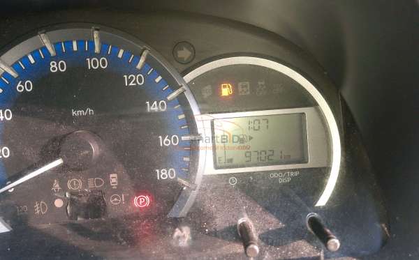 TOYOTA AVANZA