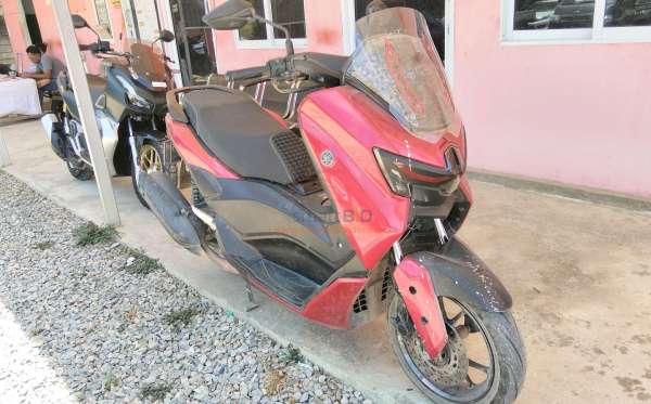 YAMAHA  NMAX