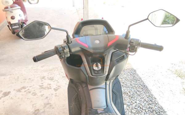 YAMAHA  NMAX