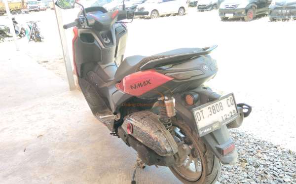 YAMAHA  NMAX