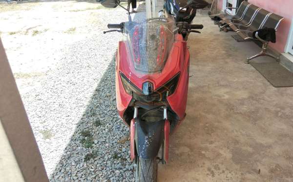 YAMAHA  NMAX