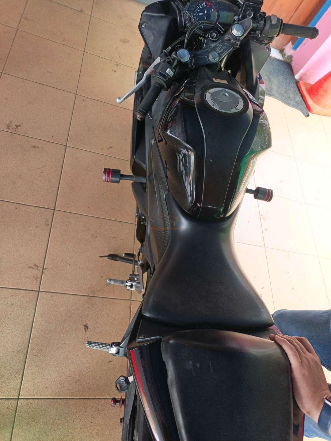 YAMAHA YZF R25