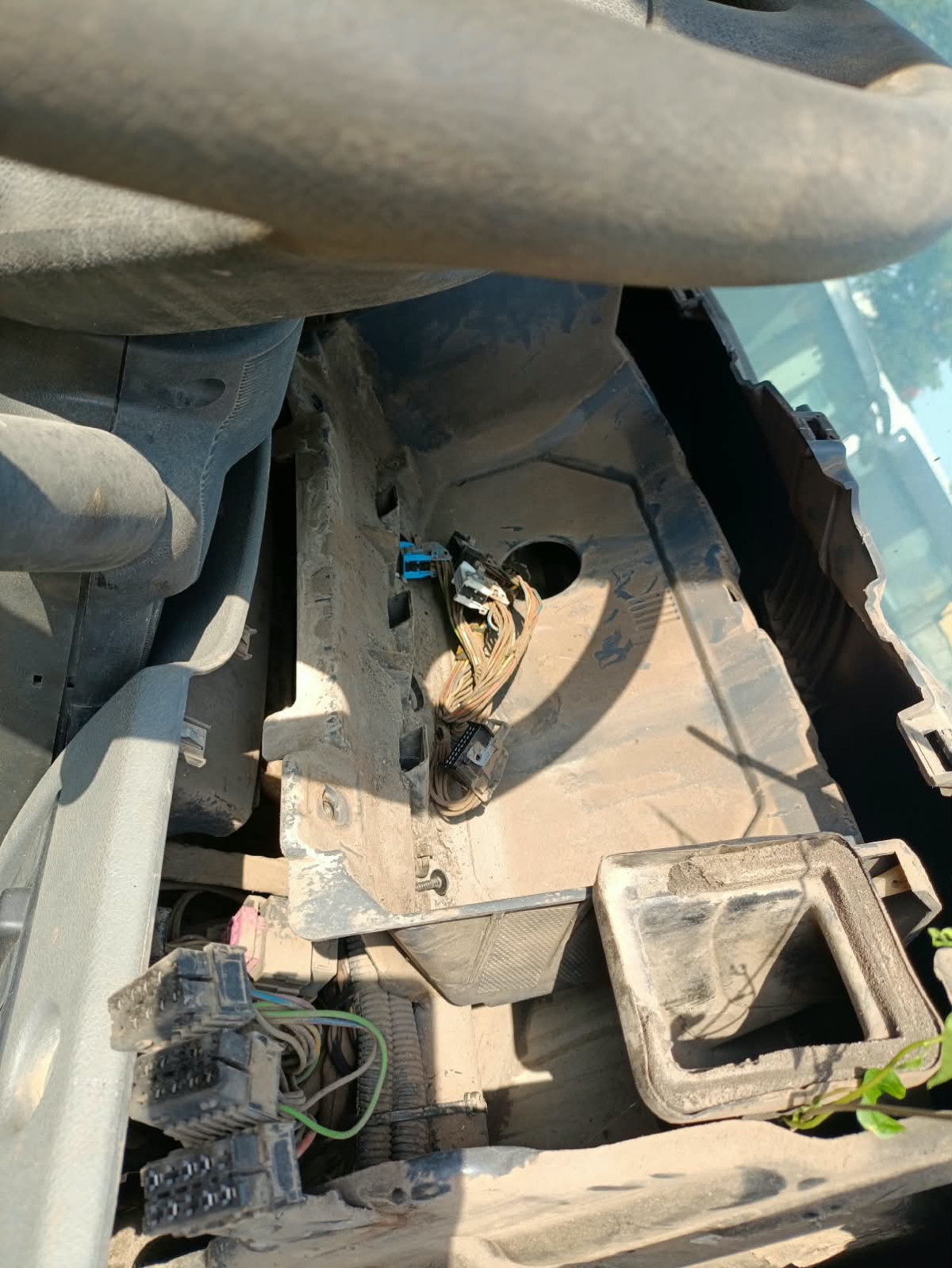 MERCEDES BENZ  AXOR  2528C