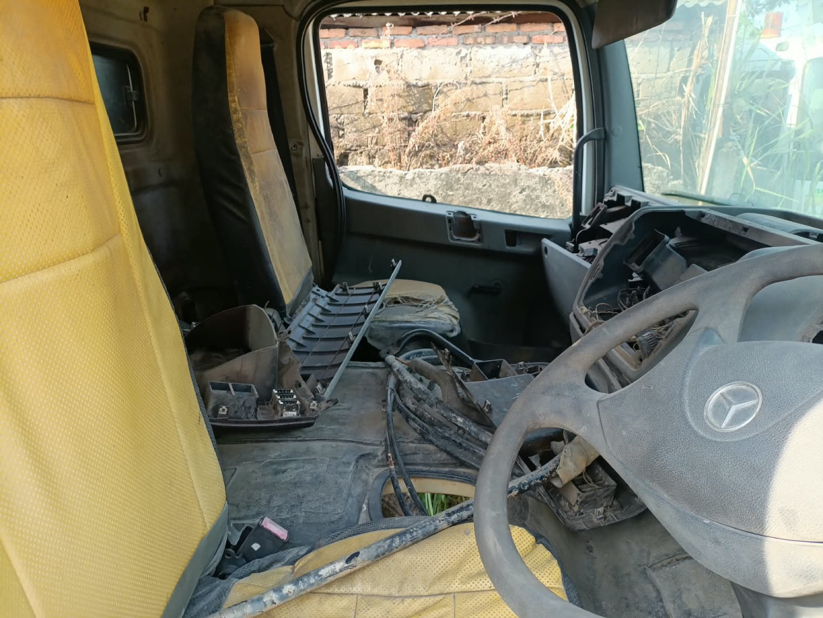 MERCEDES BENZ  AXOR  2528C