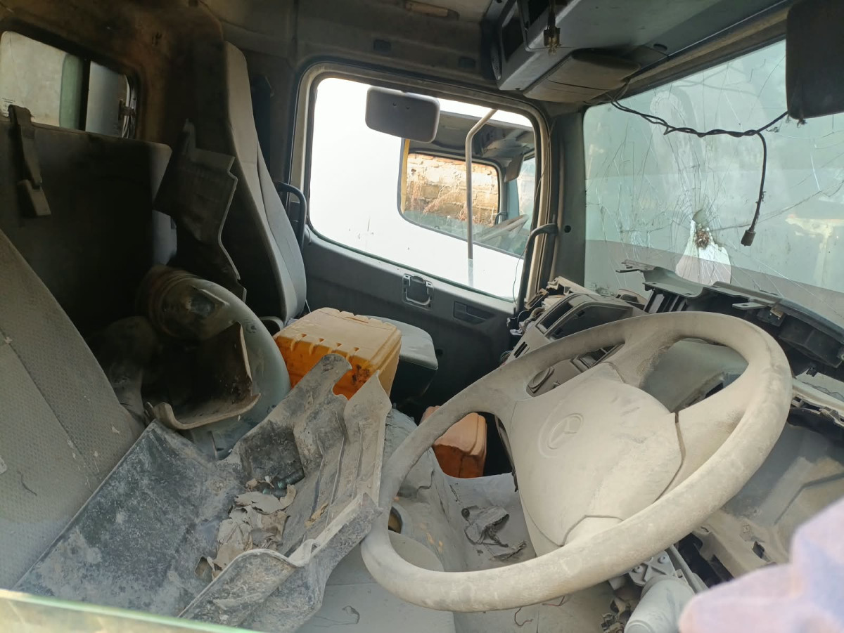 MERCEDES BENZ AXOR  2528C