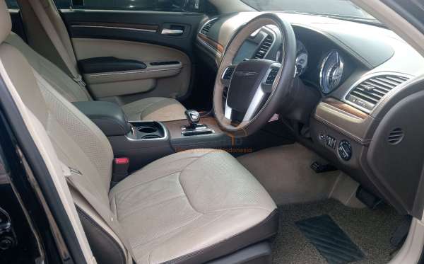 CHRYSLER 300C 3.6 AT