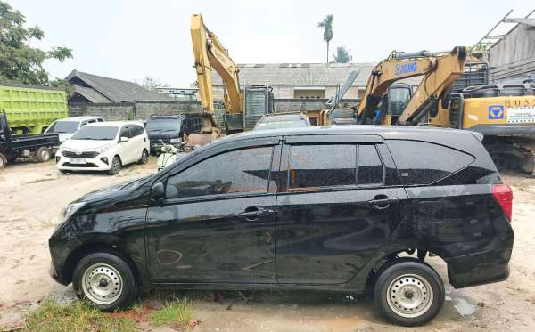 DAIHATSU SIGRA D