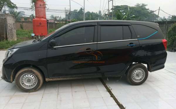 DAIHATSU SIGRA D