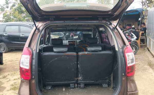 DAIHATSU  XENIA  R