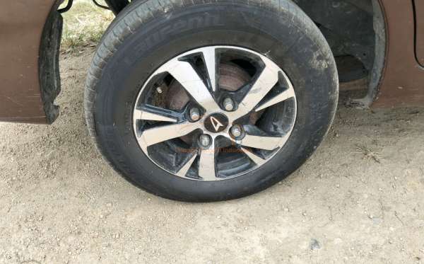 DAIHATSU  XENIA  R