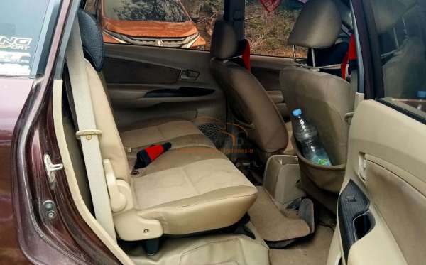 DAIHATSU XENIA