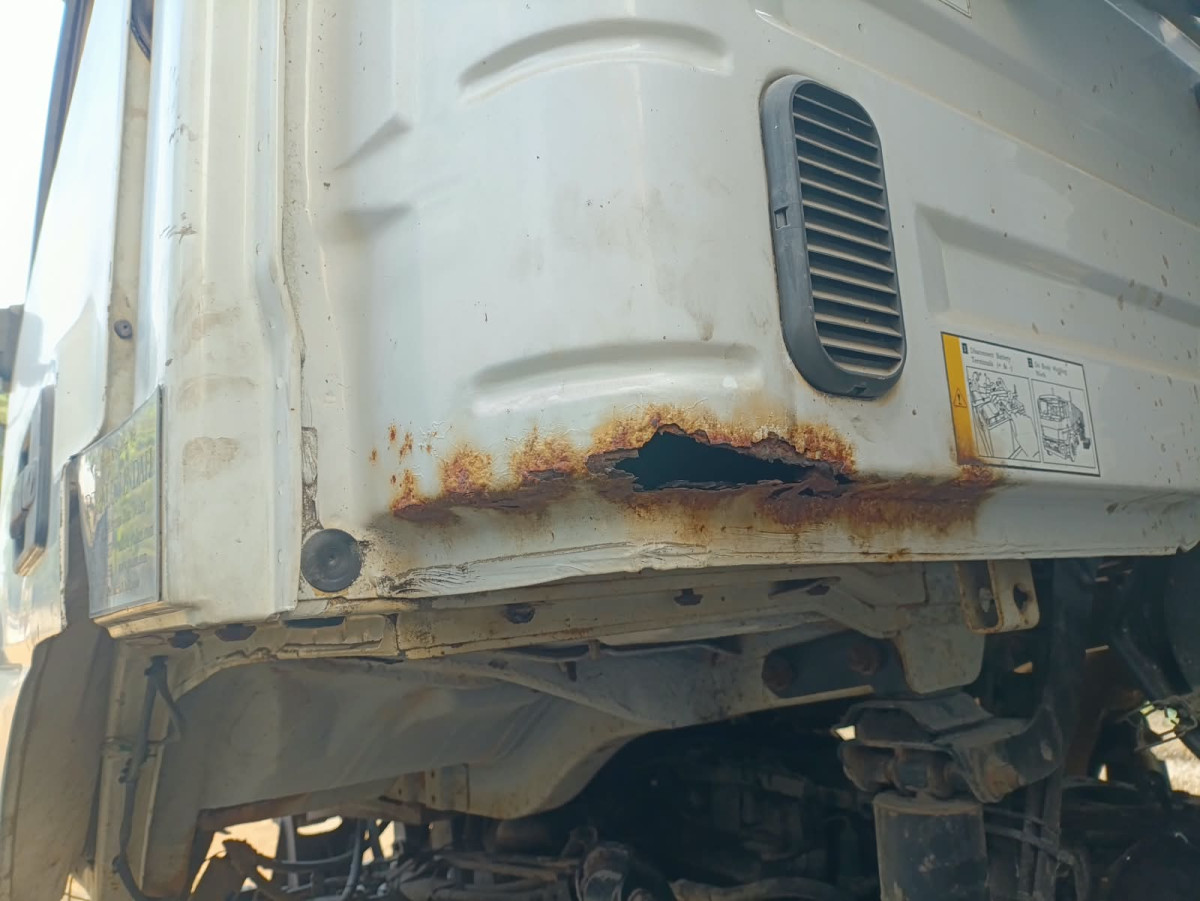 MERCEDES BENZ AXOR  2528C