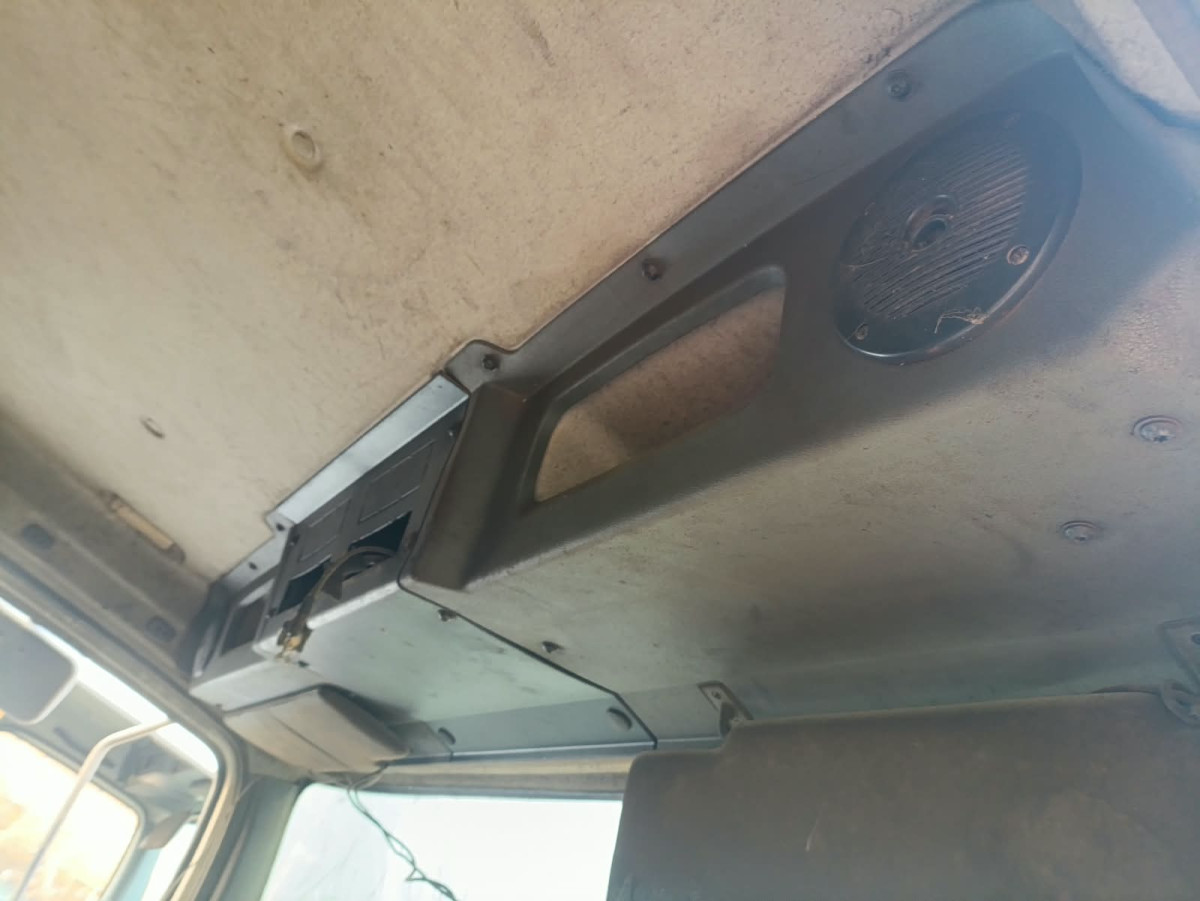 MERCEDES BENZ AXOR  2528C