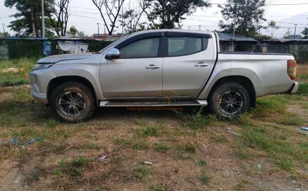 MITSUBISHI DC EXCEED (4X4)