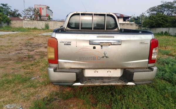 MITSUBISHI DC EXCEED (4X4)