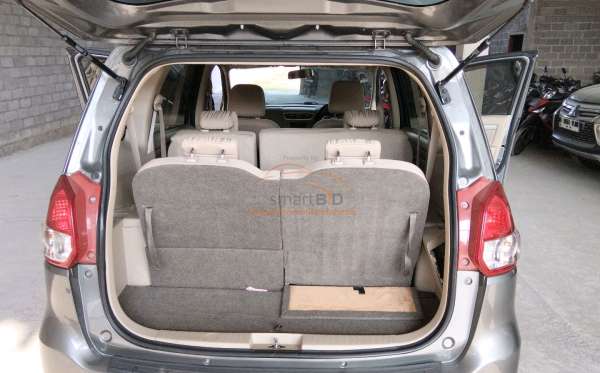 SUZUKI ERTIGA