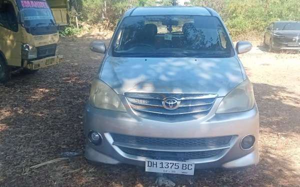 TOYOTA AVANZA S
