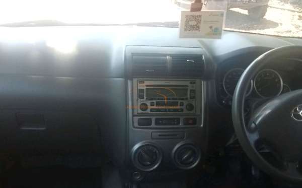 TOYOTA AVANZA S