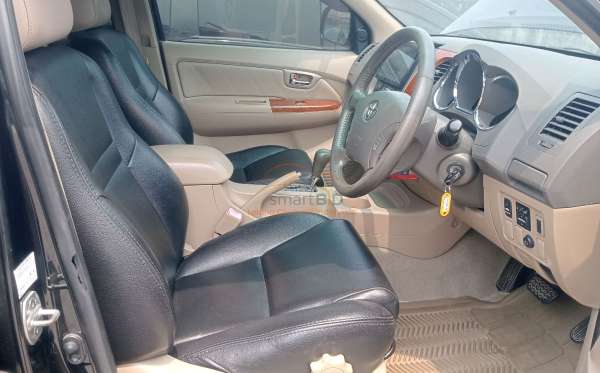 TOYOTA FORTUNER